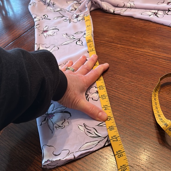 Beautiful Apt 9 Floral Blouse size XS - Picture 11 of 12